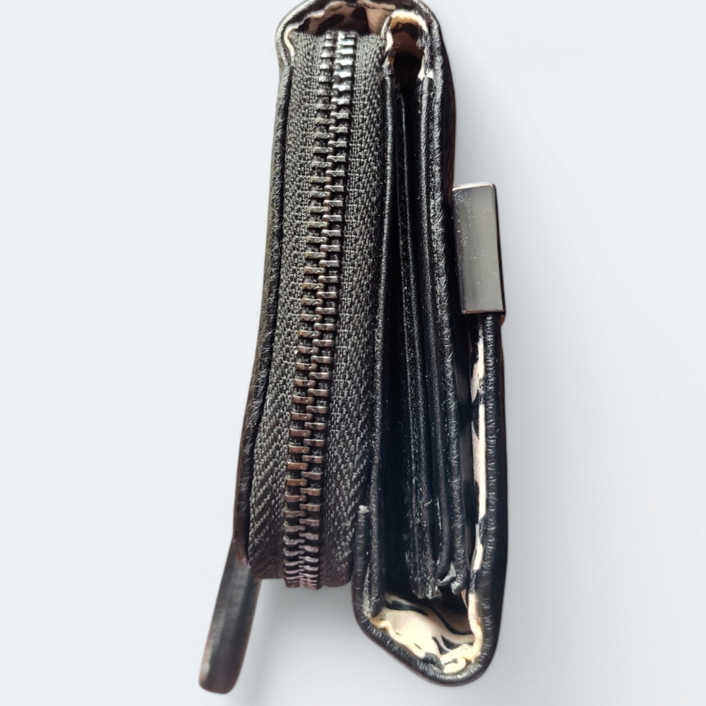 Jessica Simpson Black Wristlet Clutch - Picture 8 of 8